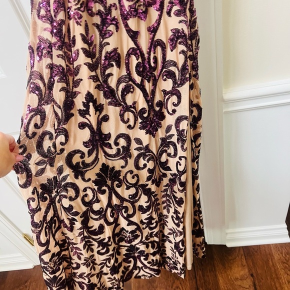 NWT Windsor purple and nude Slit Maxi Gown size small - Picture 4 of 12